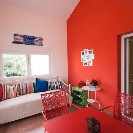 Apartment By The Sea - 13498